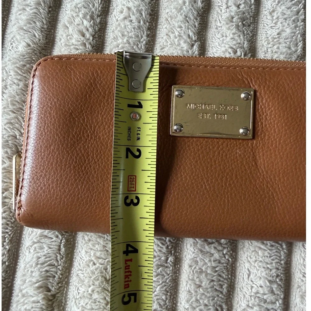 Michael Kors Tan Pebbled Leather Zip Around Continental Wallet Gold Logo Plaque